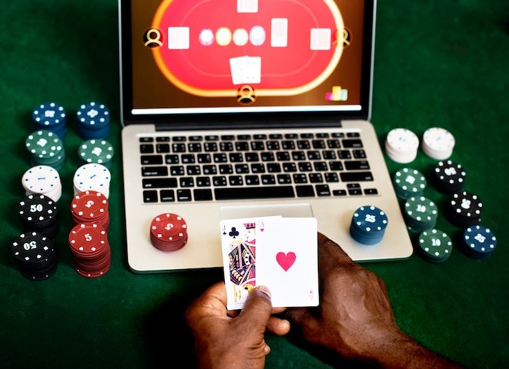 Dashboard promosi panen 77 menampilkan bonus roulette, cashback mingguan, dan status turnamen